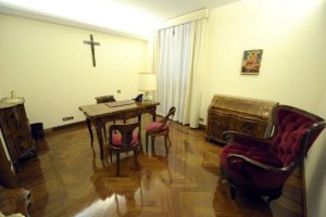 pope_apartment.jpg.size.xxlarge.promo